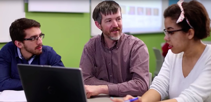 Gavin Brockett teaching in an active learning classroom